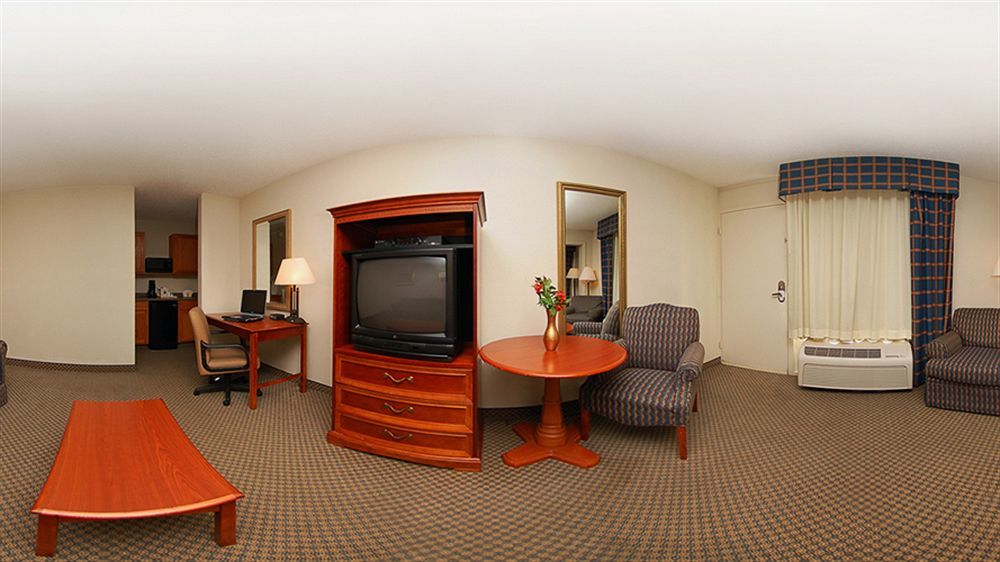 Texas Inn & Suites Denton Luaran gambar