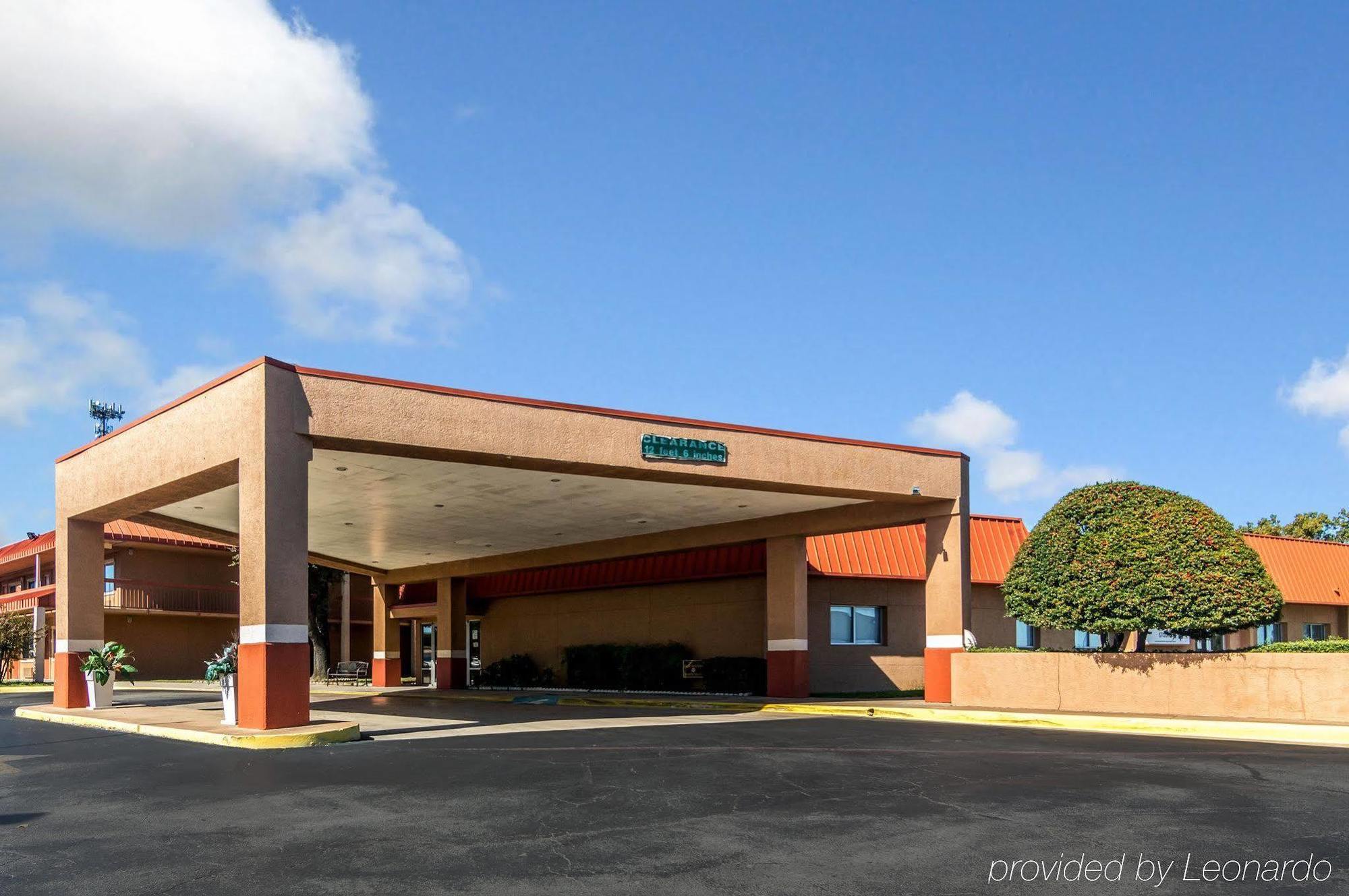 Texas Inn & Suites Denton Luaran gambar