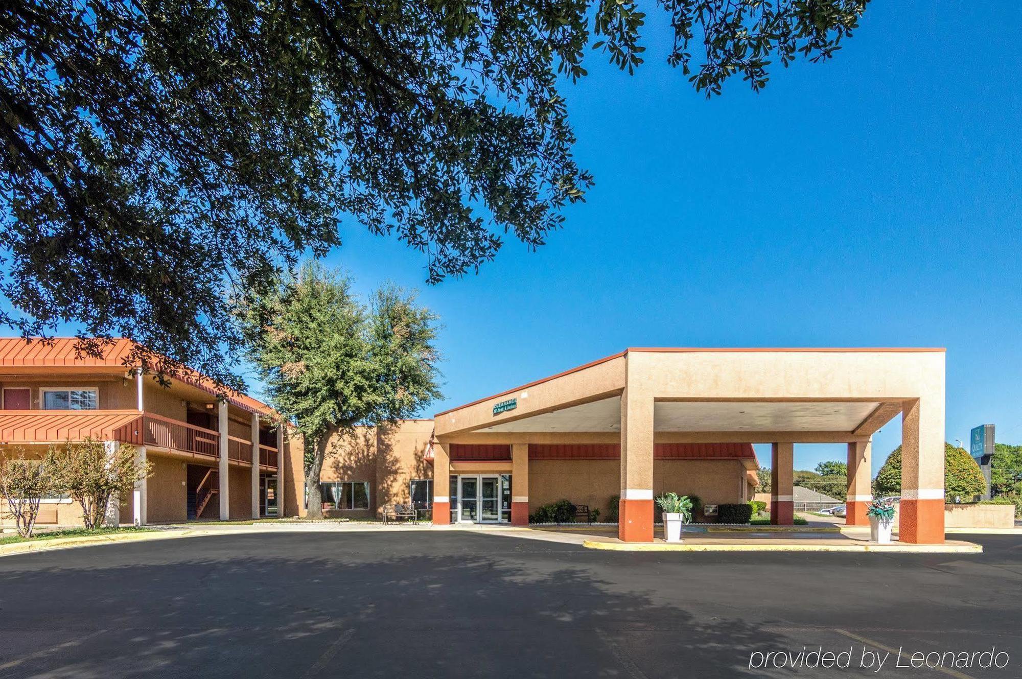Texas Inn & Suites Denton Luaran gambar