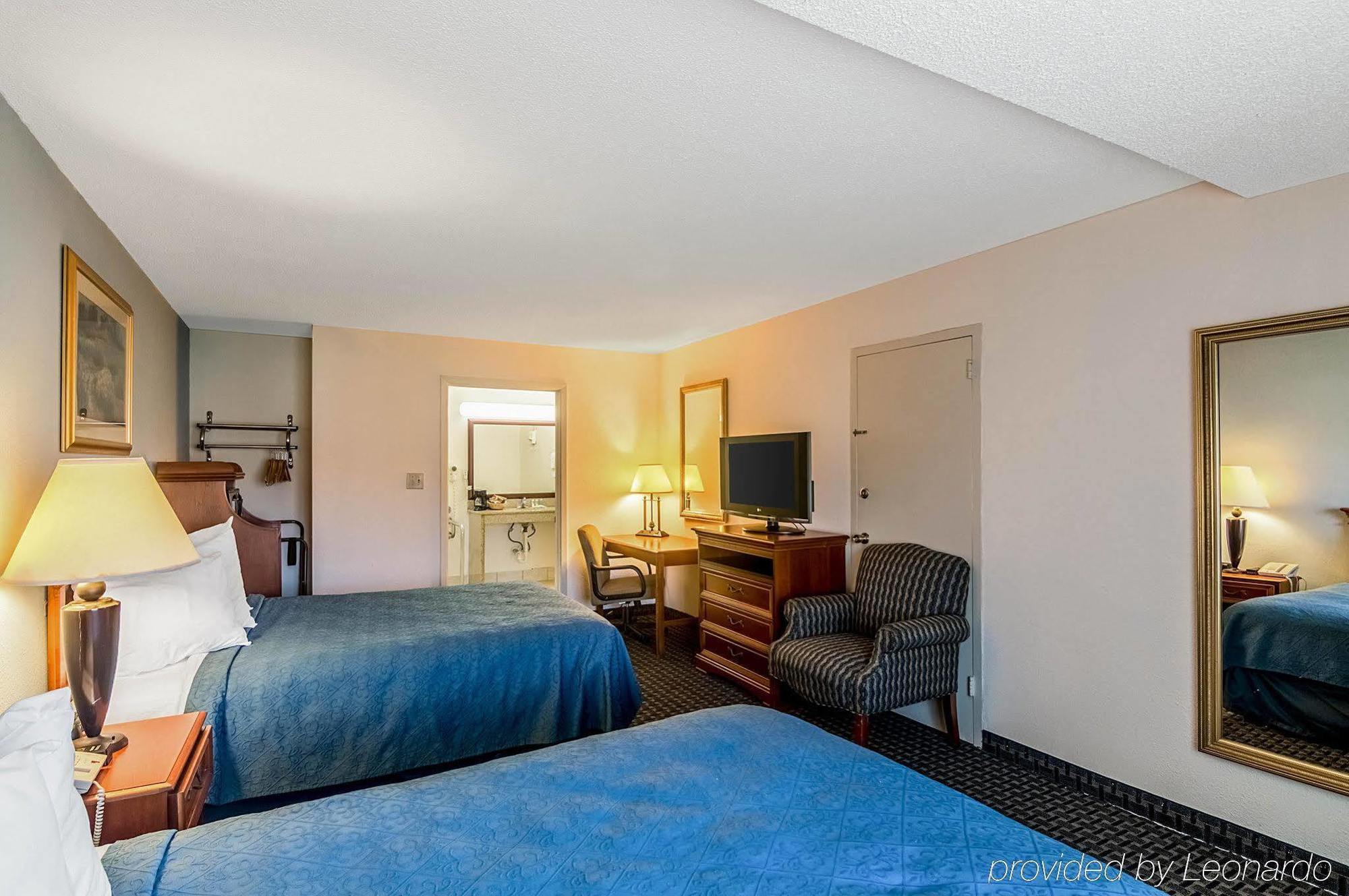 Texas Inn & Suites Denton Luaran gambar
