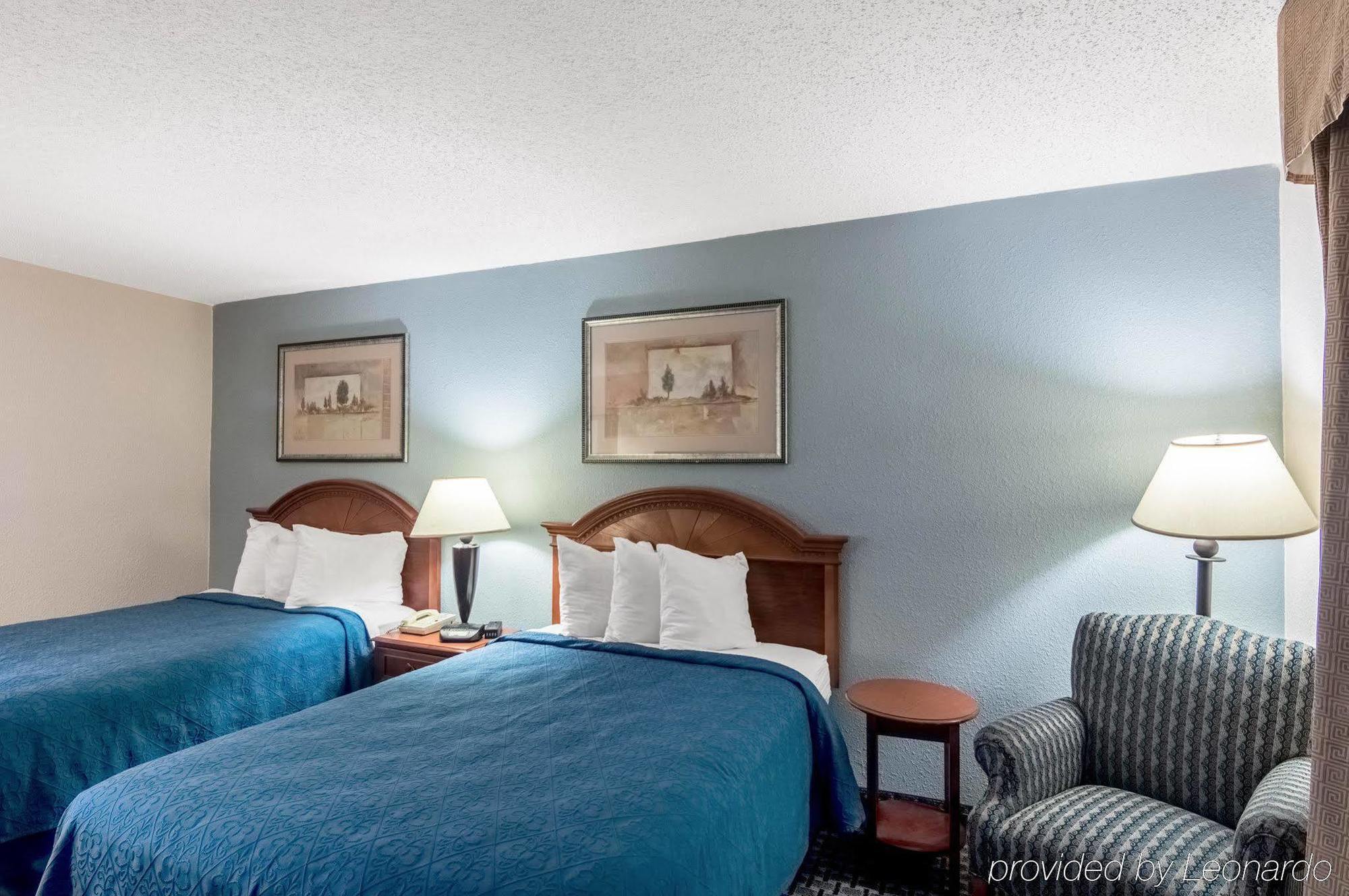 Texas Inn & Suites Denton Luaran gambar