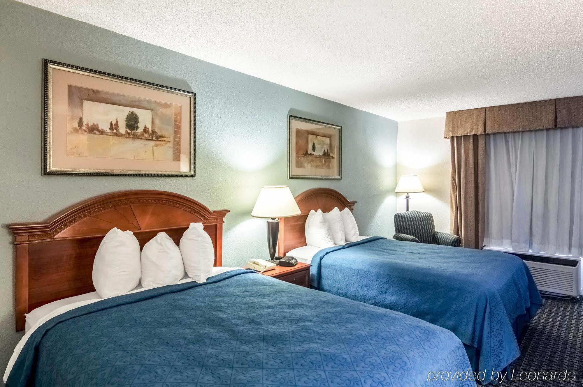 Texas Inn & Suites Denton Luaran gambar