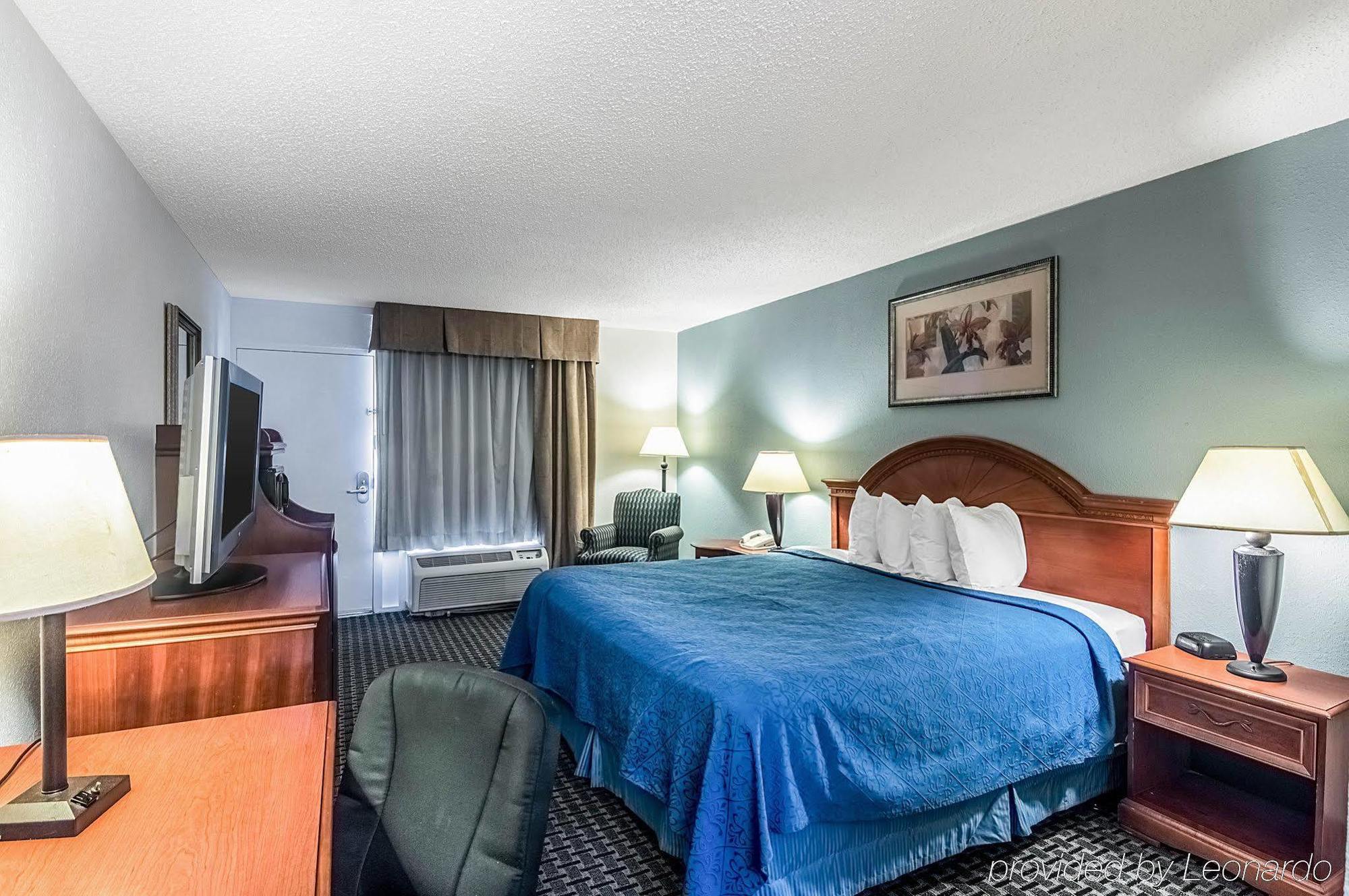 Texas Inn & Suites Denton Luaran gambar