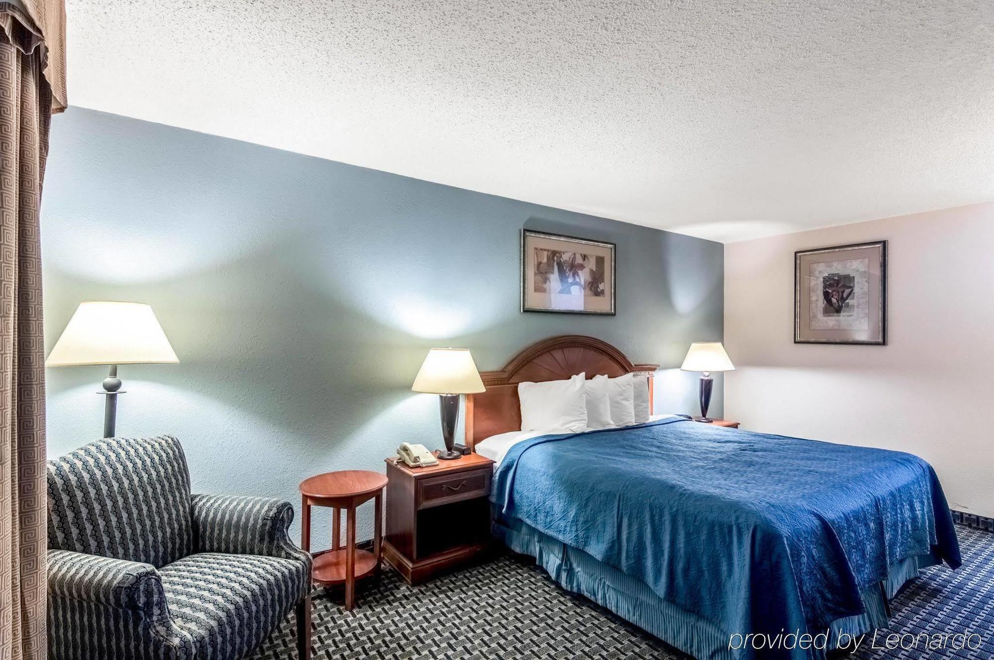 Texas Inn & Suites Denton Luaran gambar