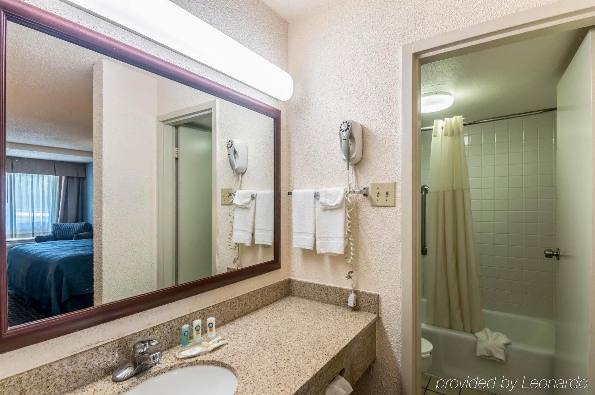 Texas Inn & Suites Denton Luaran gambar