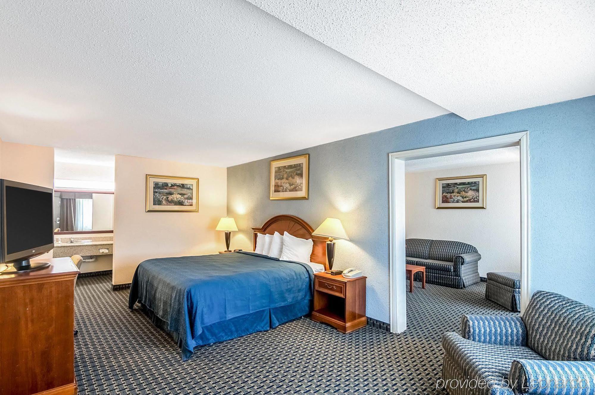 Texas Inn & Suites Denton Luaran gambar