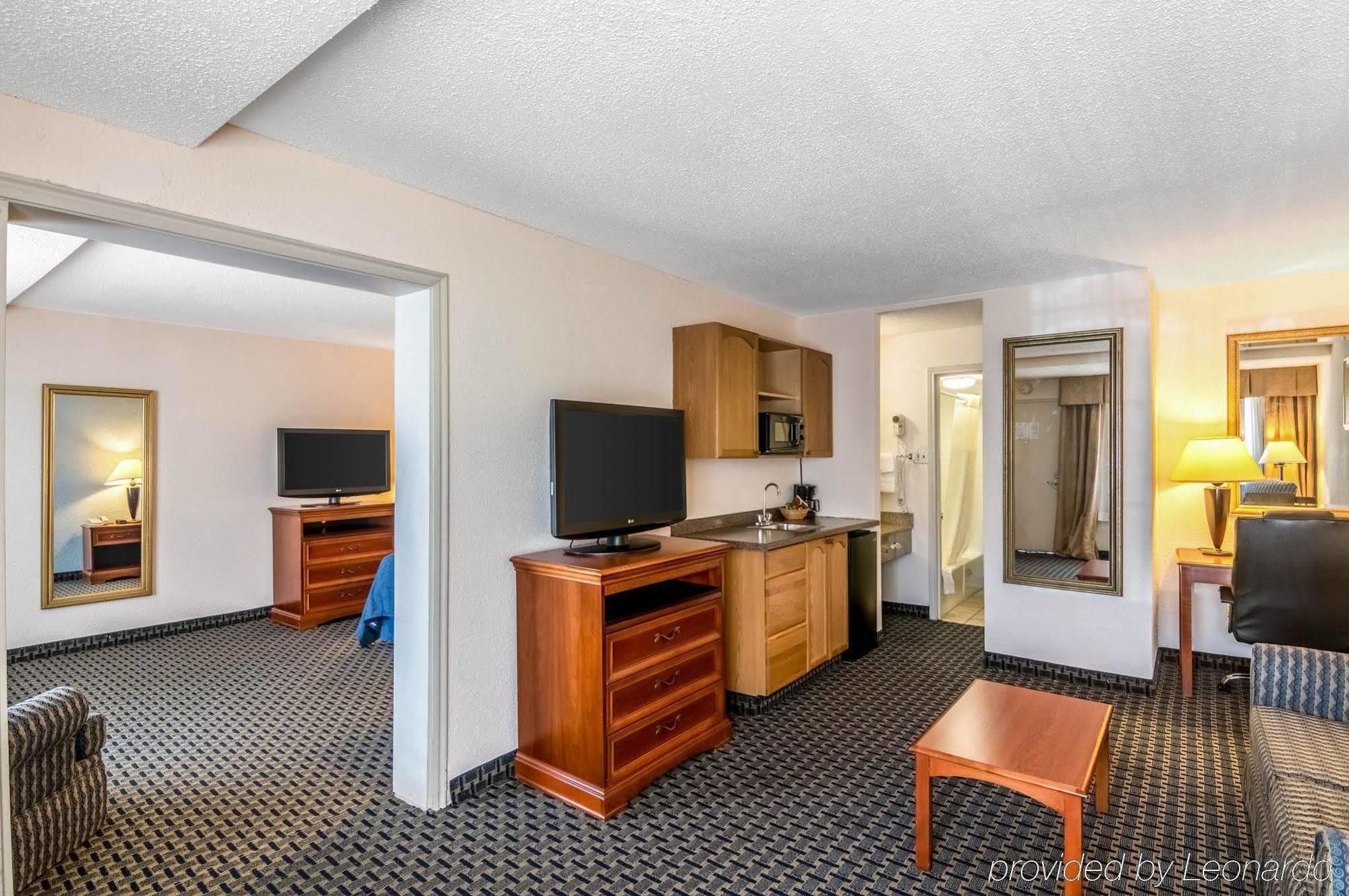 Texas Inn & Suites Denton Luaran gambar