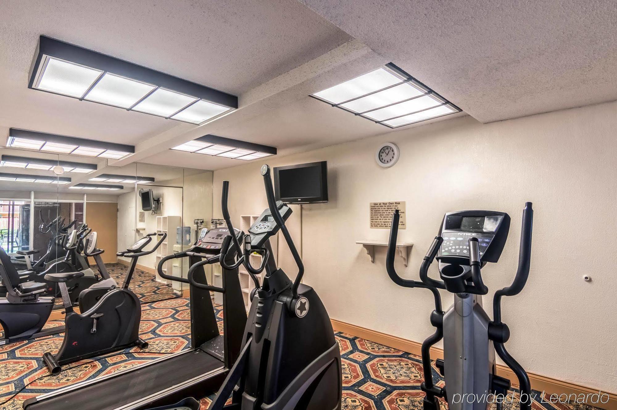 Texas Inn & Suites Denton Luaran gambar