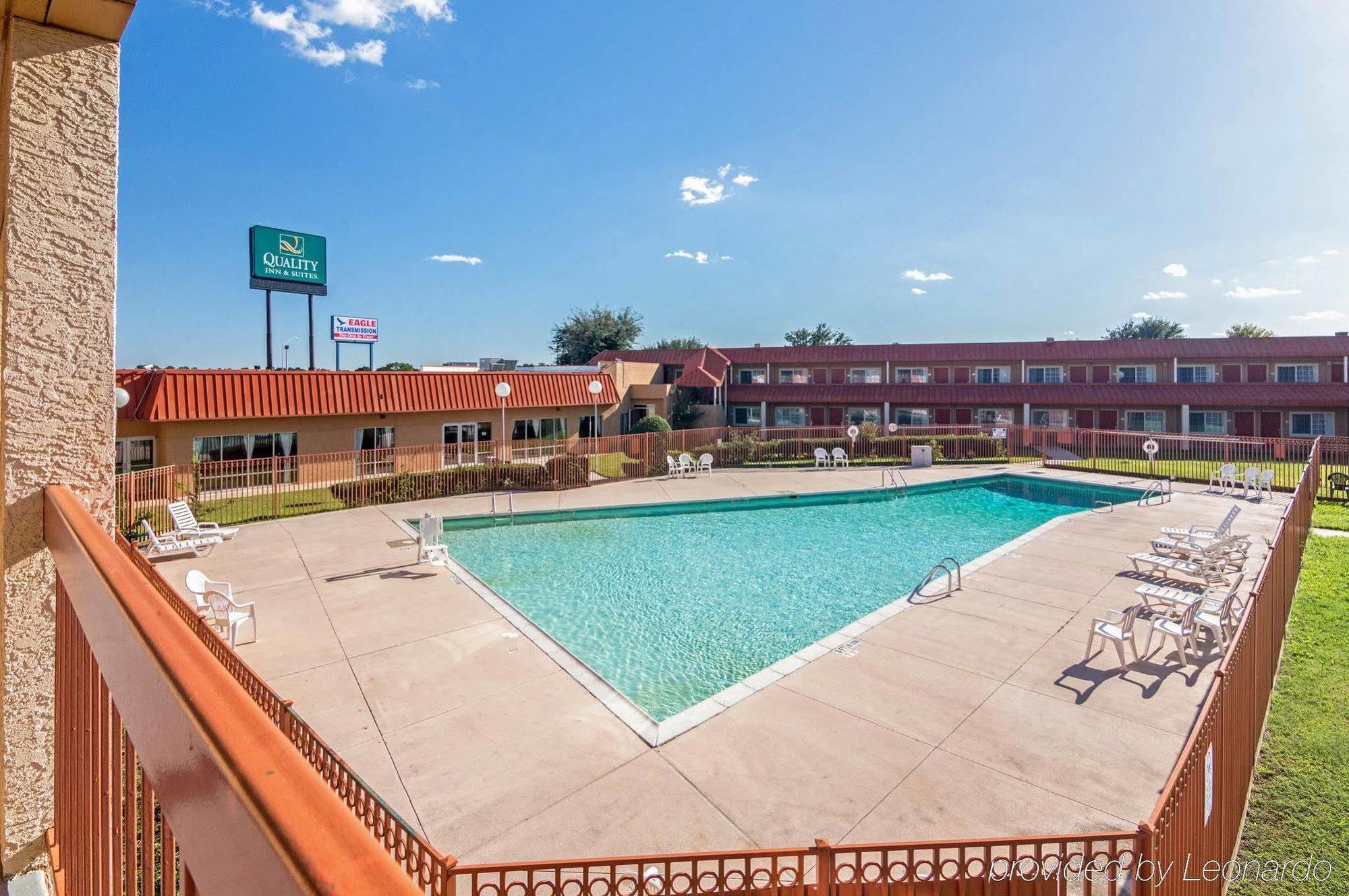 Texas Inn & Suites Denton Luaran gambar