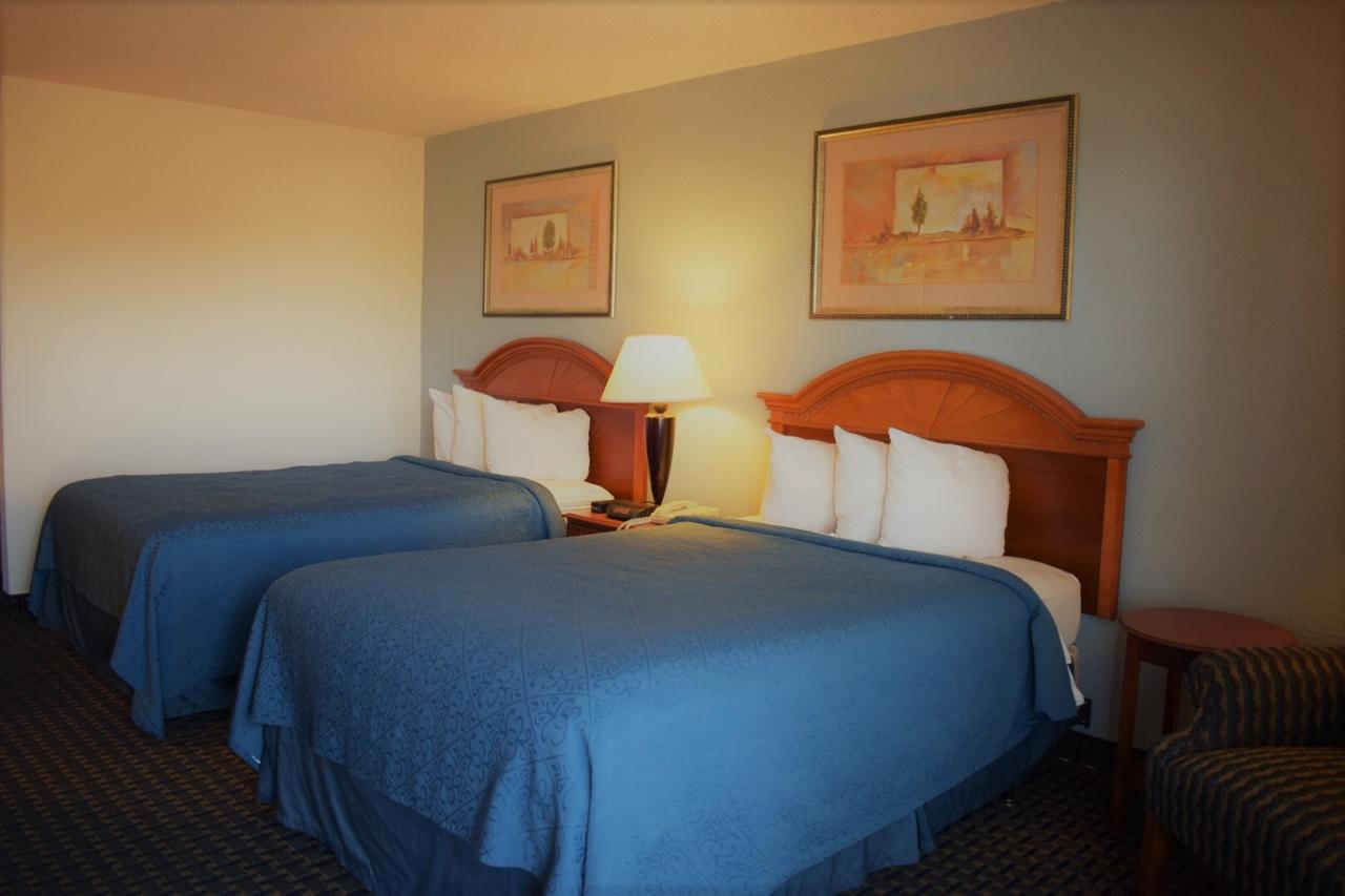 Texas Inn & Suites Denton Luaran gambar
